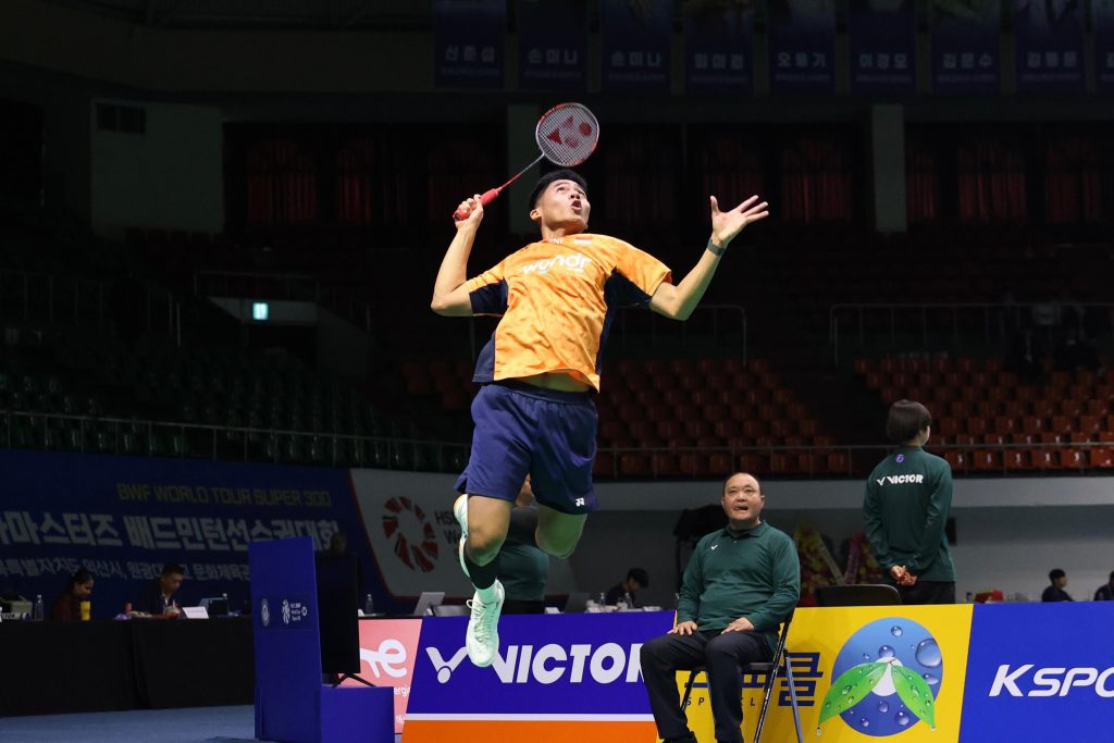 Qizlar koz qorachigi porno video Dushdagi ajoyib kokraklar bilan porno